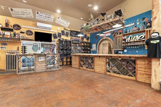 Second bar and wine display